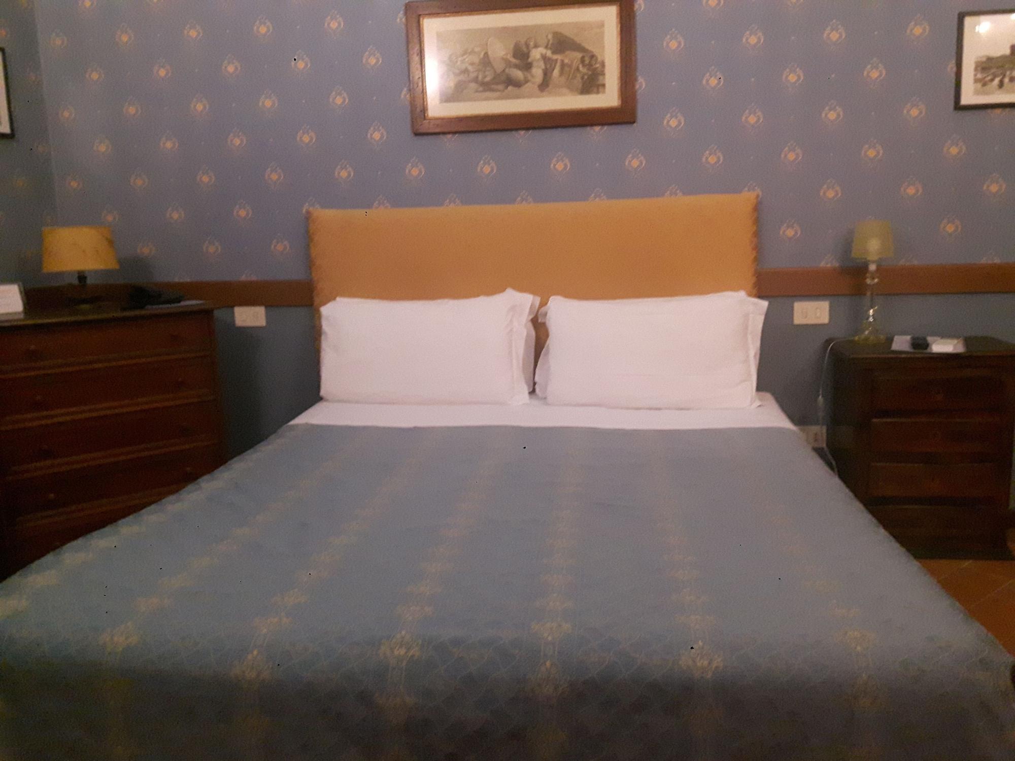 Welcome House Рим Екстериор снимка